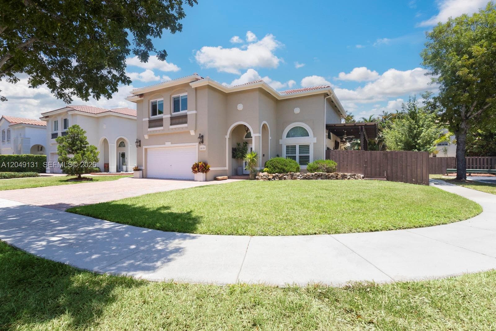Single Family Residence at 11035 NW 47th Ln, Doral FL 33178