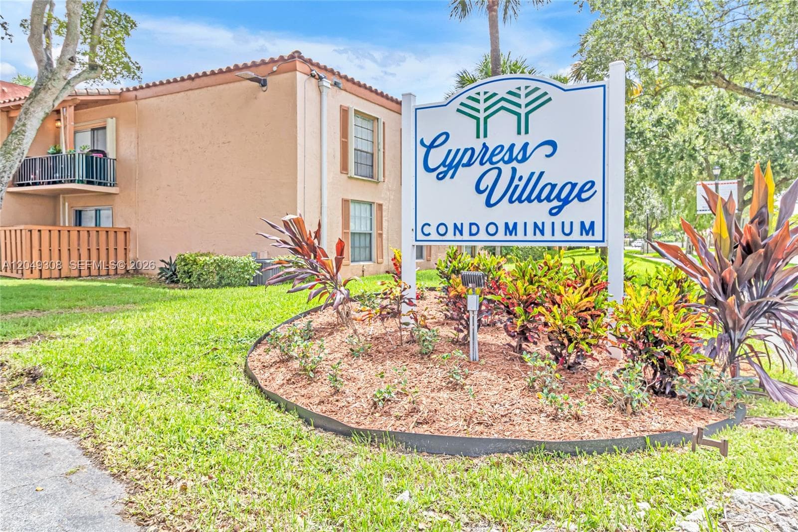 Condominium at 7201 Miami Lakes Dr # B14, Miami Lakes FL 33014