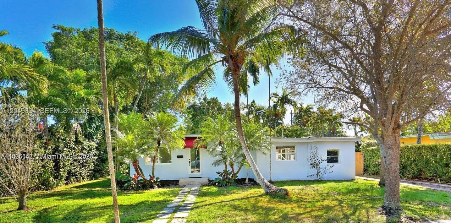 Single Family Residence at 6116 SW 46th Ter, Miami FL 33155
