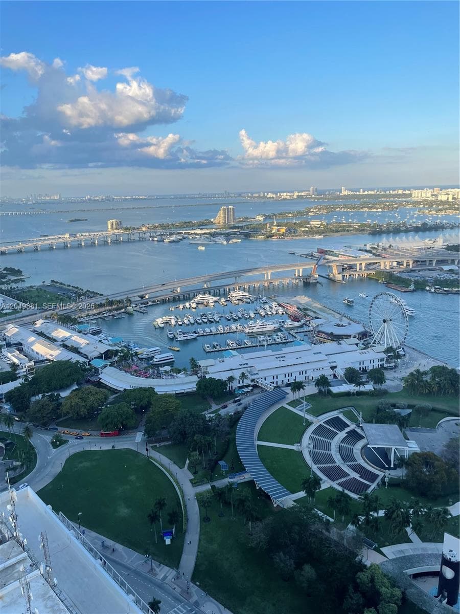 Condominium at 50 Biscayne Blvd # 5001, Miami FL 33132