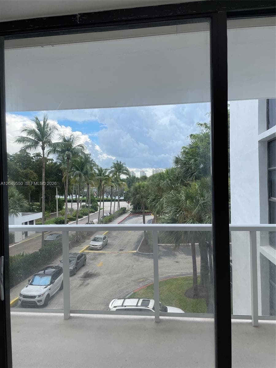 Condominium at 3731 N Country Club Dr # 323, Aventura FL 33180