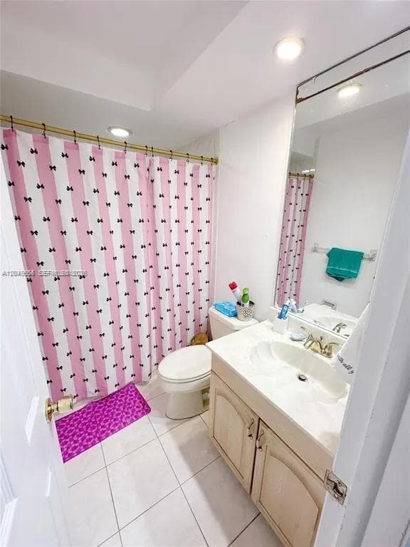 Condominium at 13953 Kendale Lakes Cir # 410B, Miami FL 33183