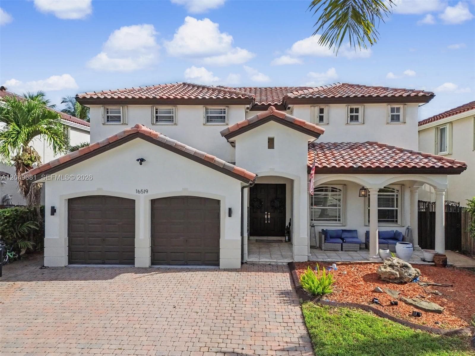 Single Family Residence at 16519 SW 67th Ter, Miami FL 33193