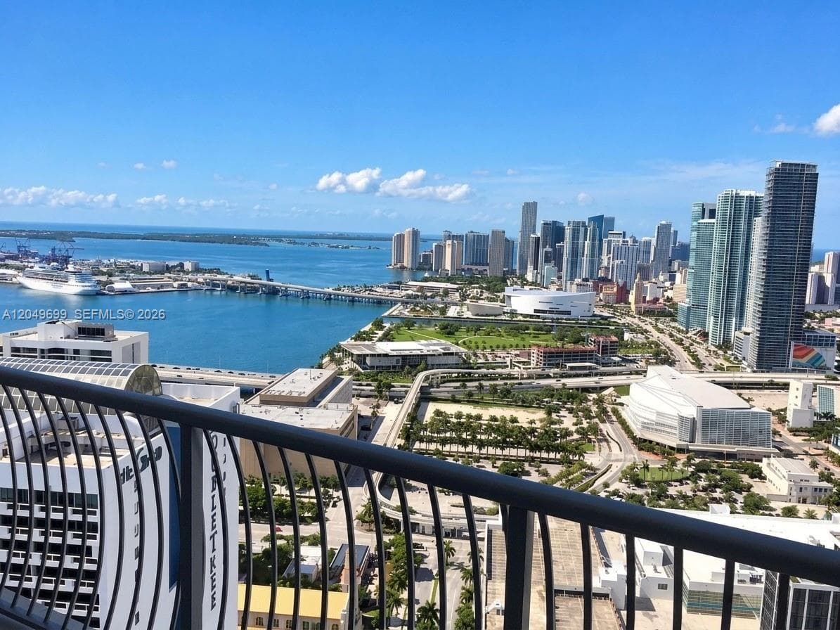 Condominium at 1750 N Bayshore Dr # 4912, Miami FL 33132