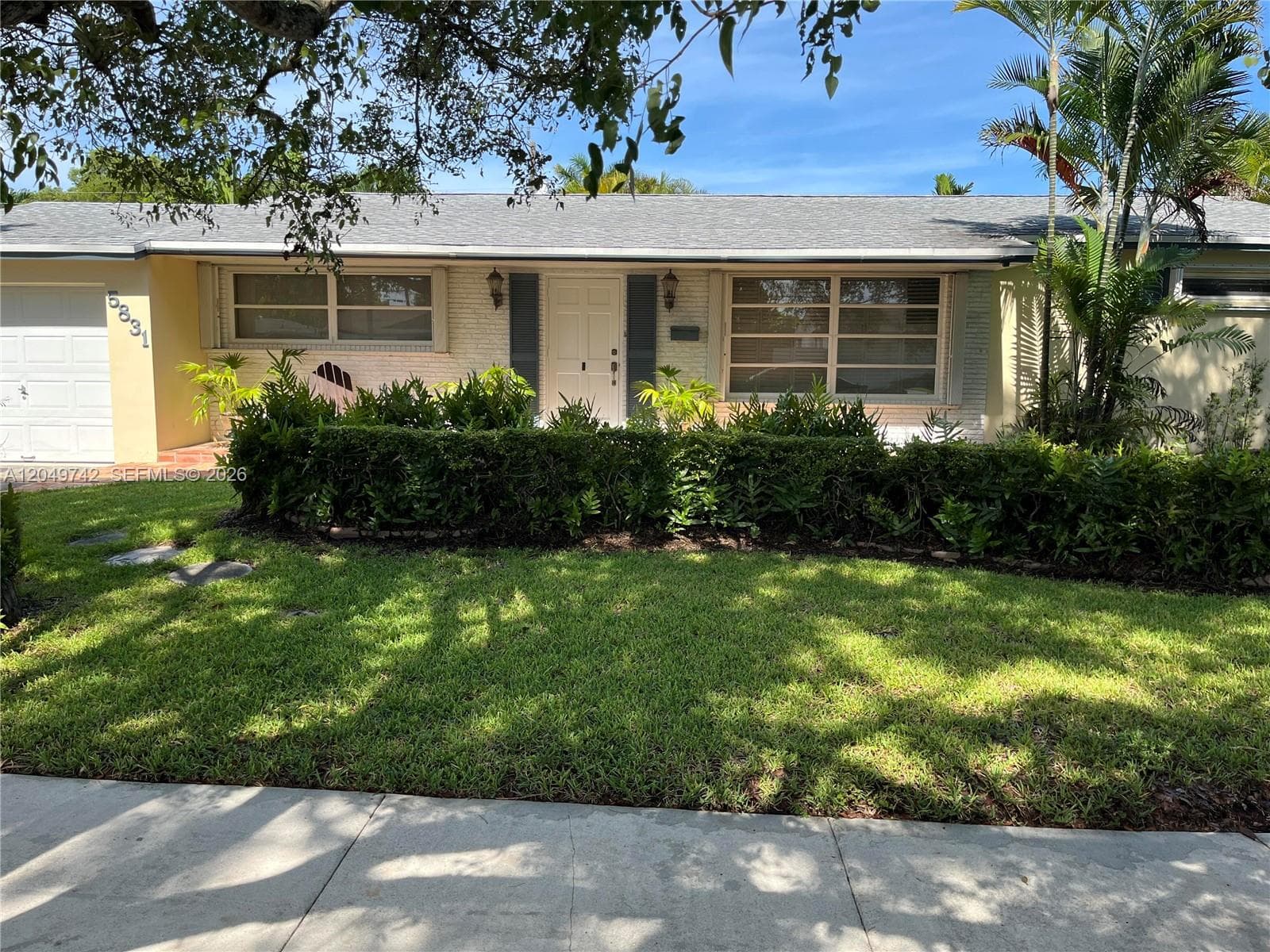 Single Family Residence at 5831 SW 89th Ct, Miami FL 33173
