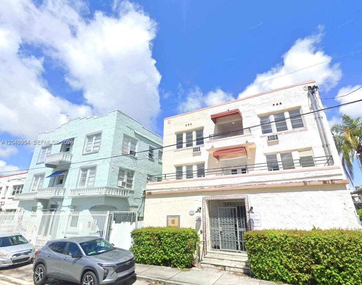 Apartment at 959 SW 5th St # A09, Miami FL 33130