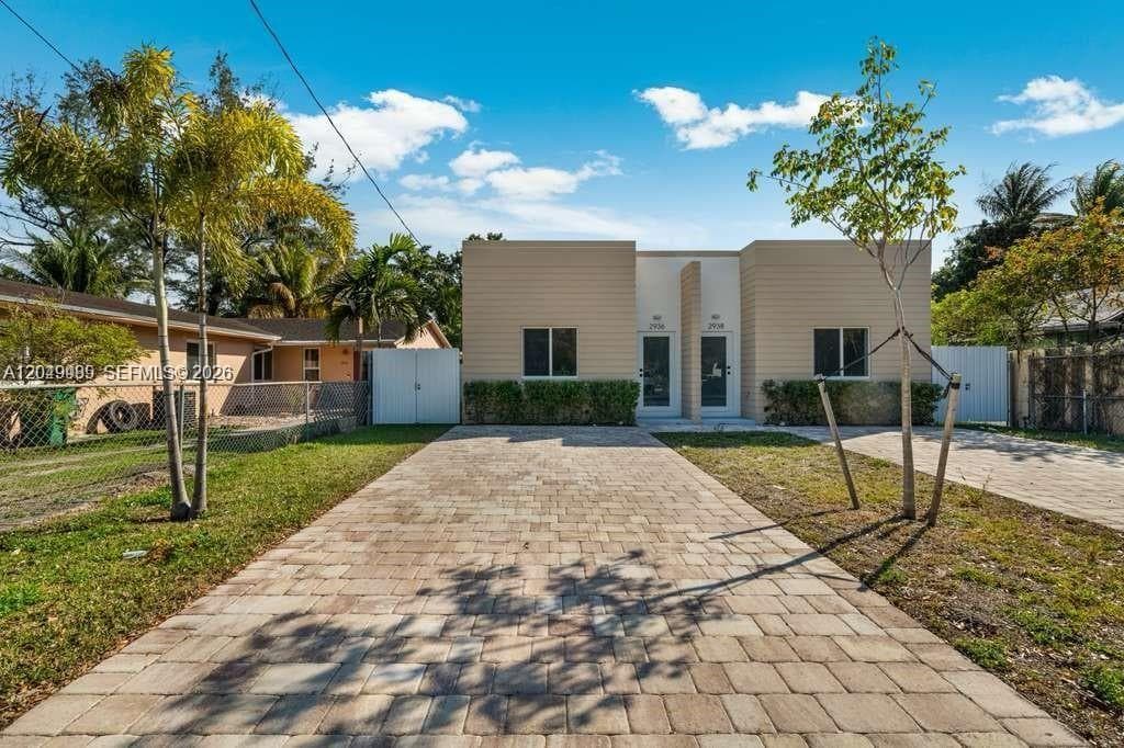 Townhouse at 2938 NW 27th St # 2936, Miami FL 33142