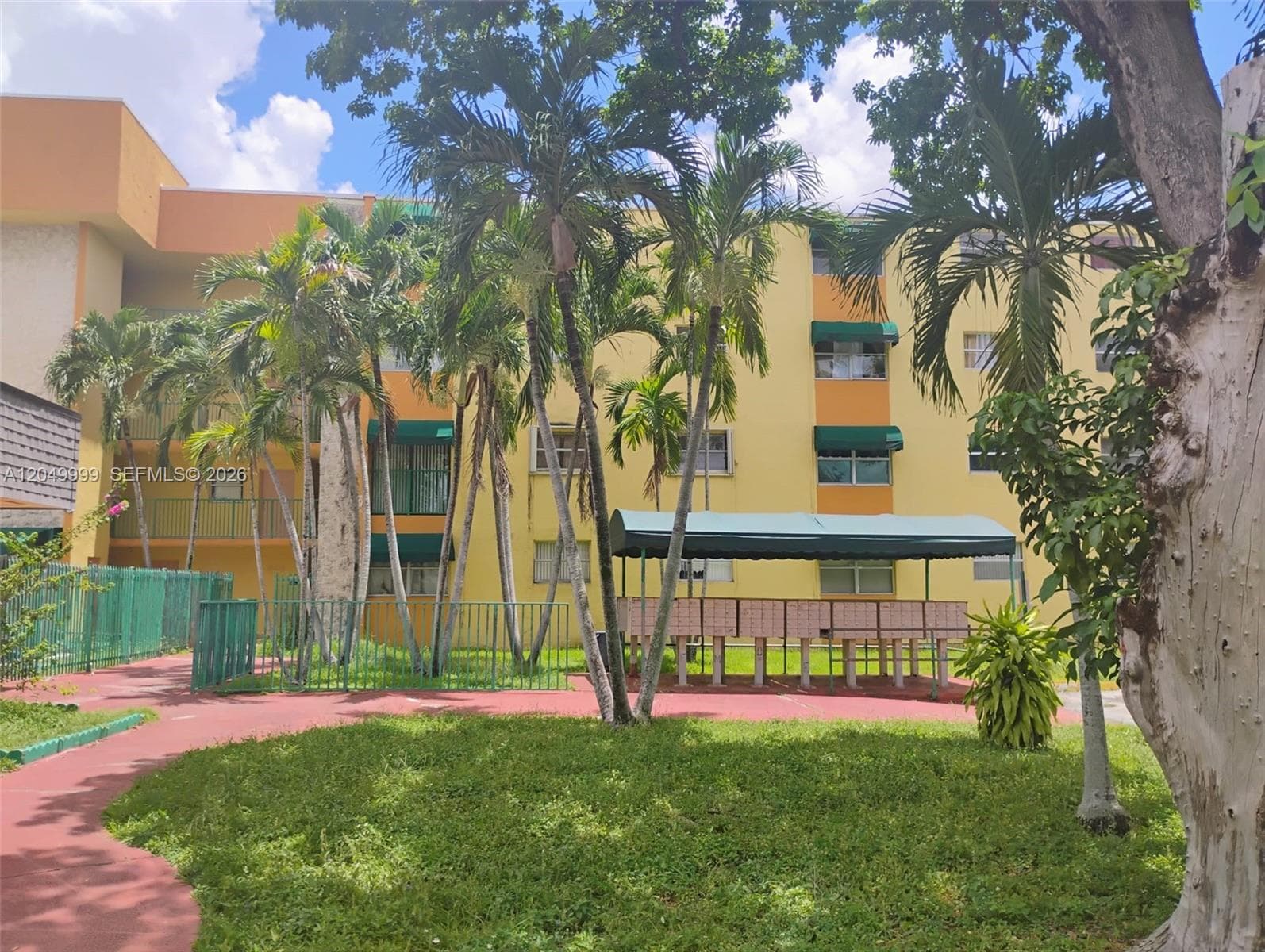 Condominium at Hialeah, FL, 33014
