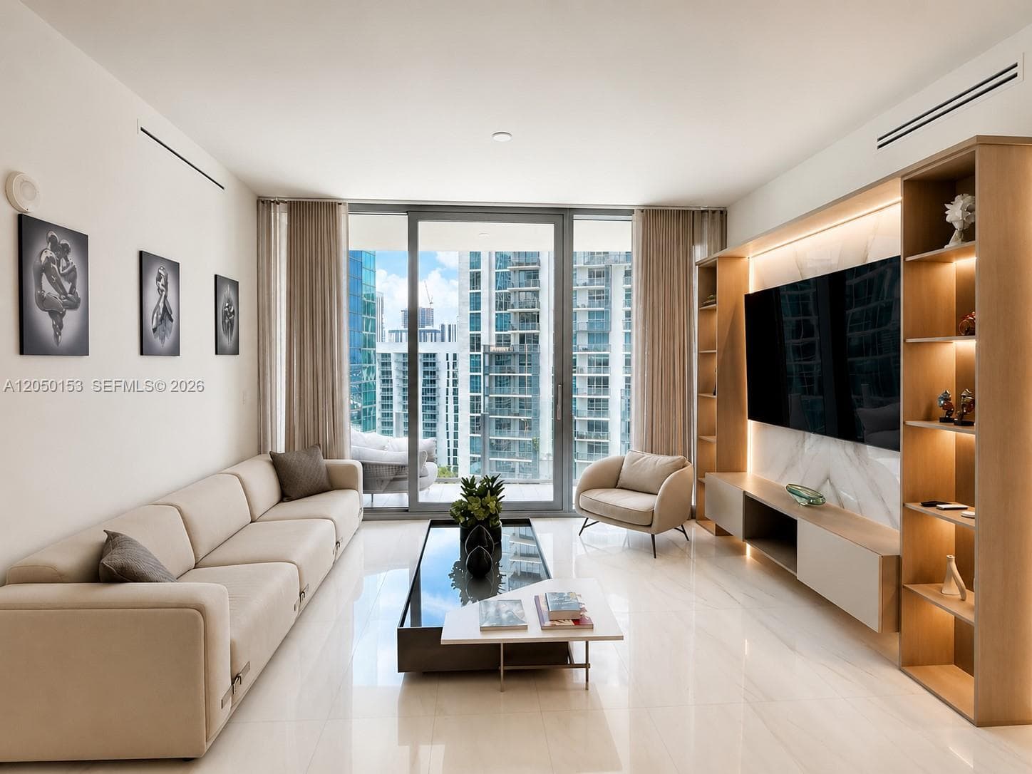 Condominium at 300 Biscayne Boulevard Way # 2609W, Miami FL 33131