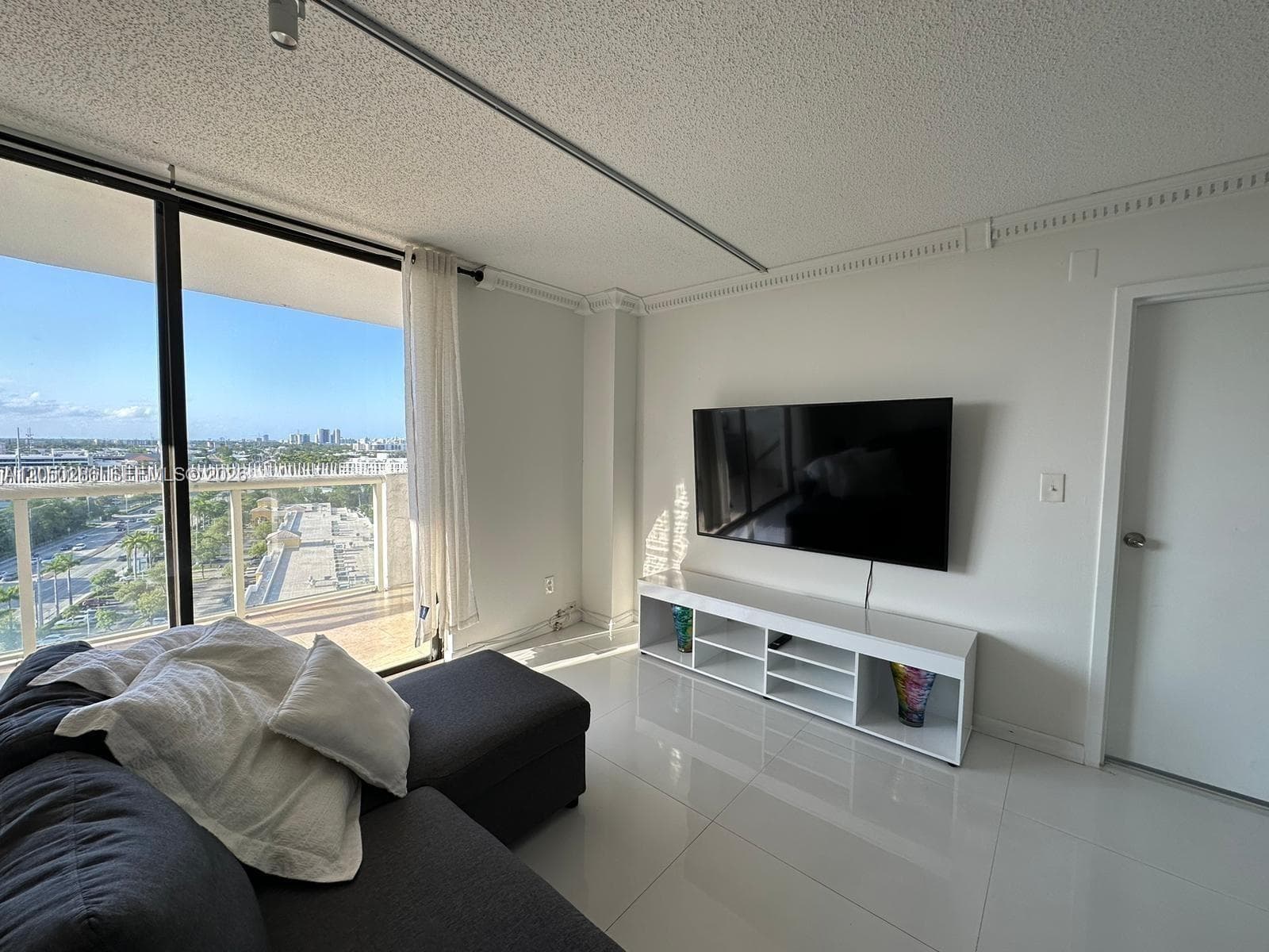 Condominium at 13499 Biscayne Blvd # 1407, North Miami FL 33181