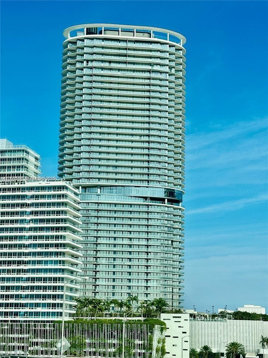 Condominium at 500 ALTON RD # 1708, Miami Beach FL 33139