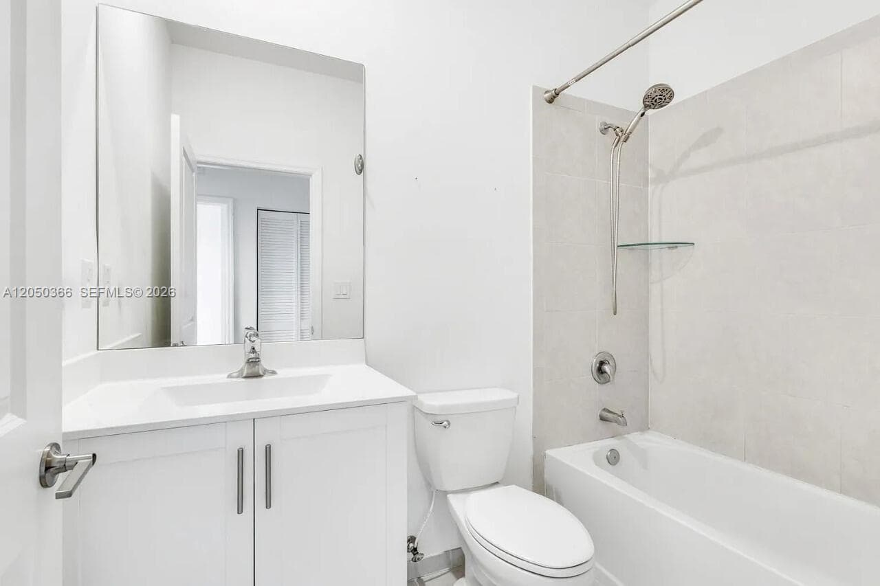 Townhouse at 21071 NE 8th Ave # 21071, Miami FL 33179