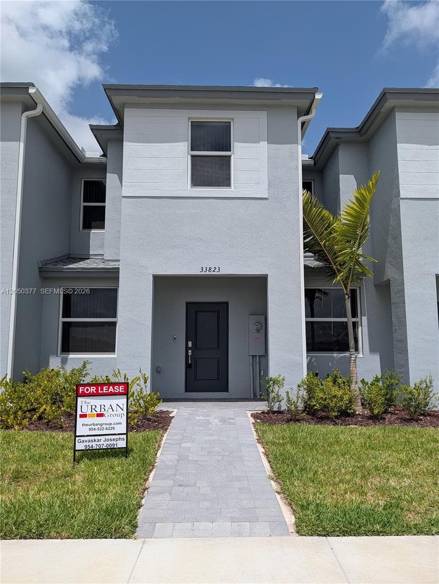 Townhouse at 33823 SW 194 Ter, Homestead FL 33034