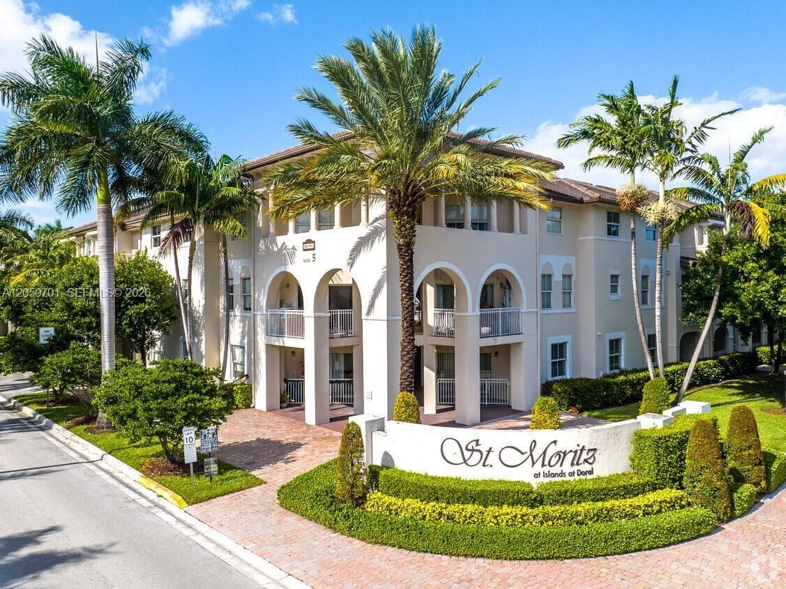 Condominium at 11601 NW 89th St # 212, Doral FL 33178