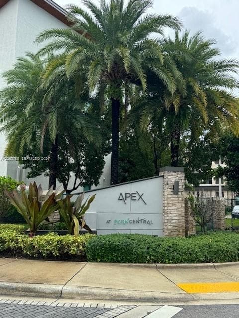 Condominium at 8031 NW 104th Ave # 32, Doral FL 33178