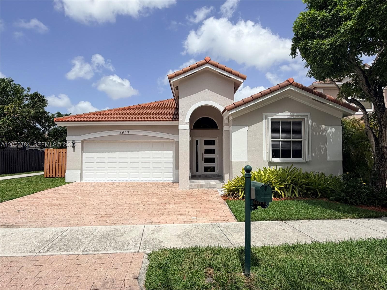 Single Family Residence at 4617 NW 96th Ave, Doral FL 33178
