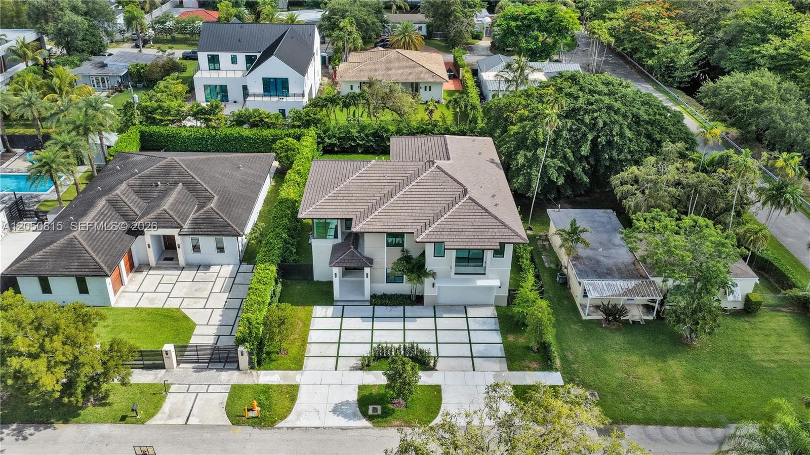 Single Family Residence at 6415 SW 83rd St, Miami FL 33143