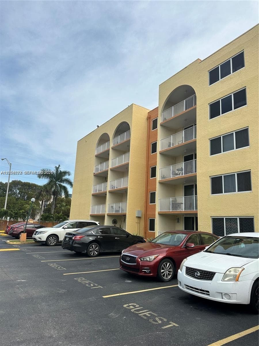 Condominium at 6970 NW 186th St # 502, Hialeah FL 33015
