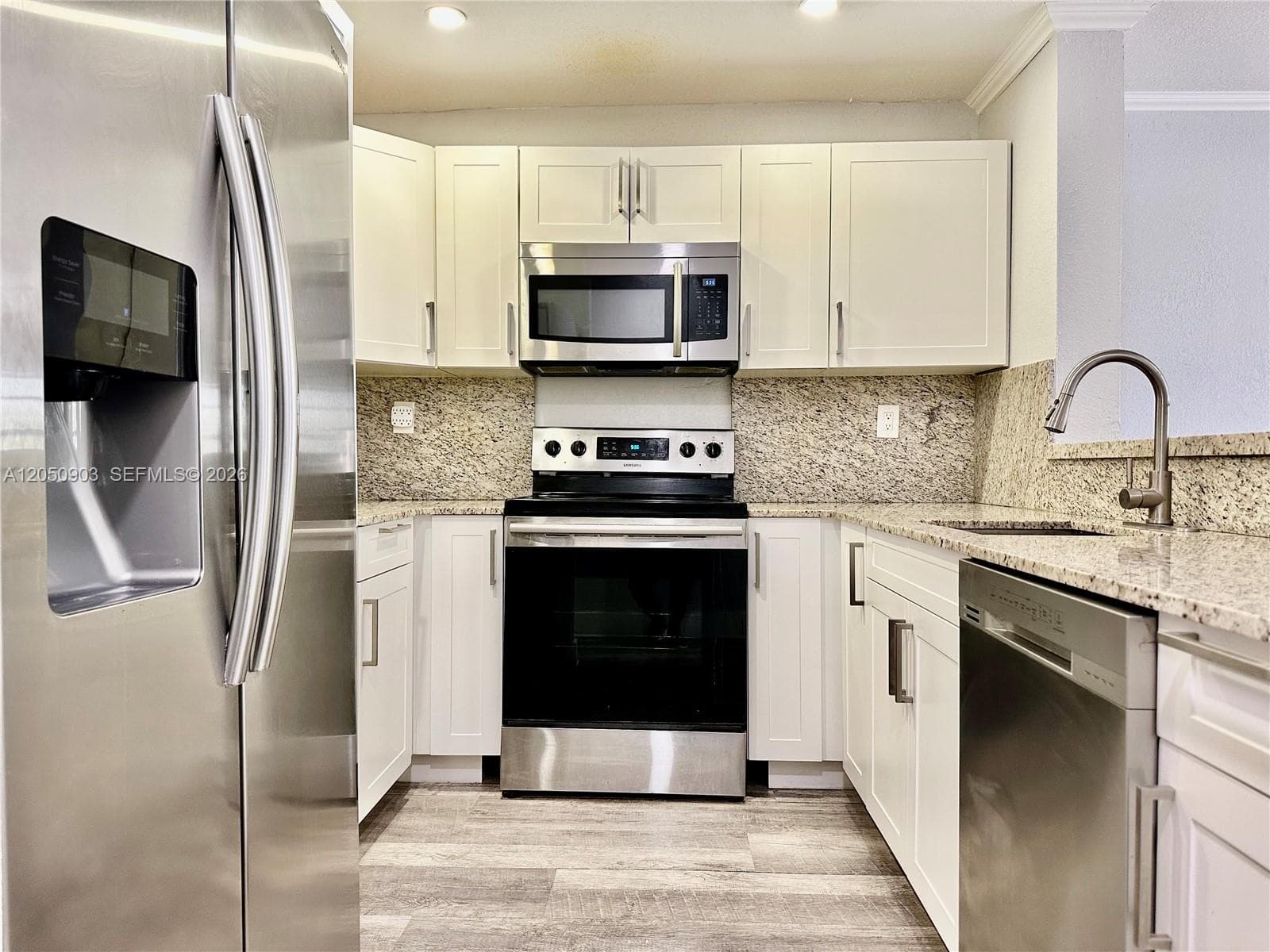 Condominium at 15430 SW 82 LN # 633, Miami FL 33193