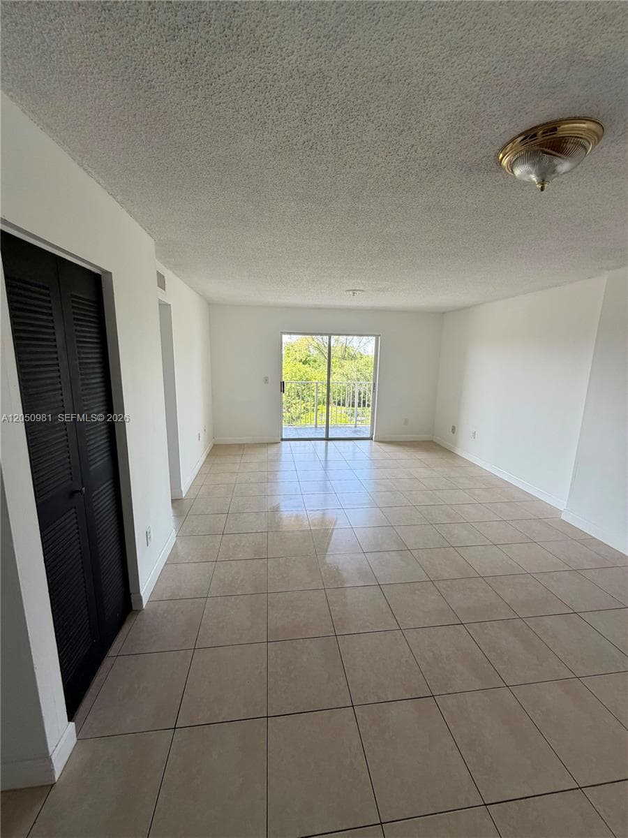 Condominium at 8200 SW 210th St # 303, Cutler Bay FL 33189
