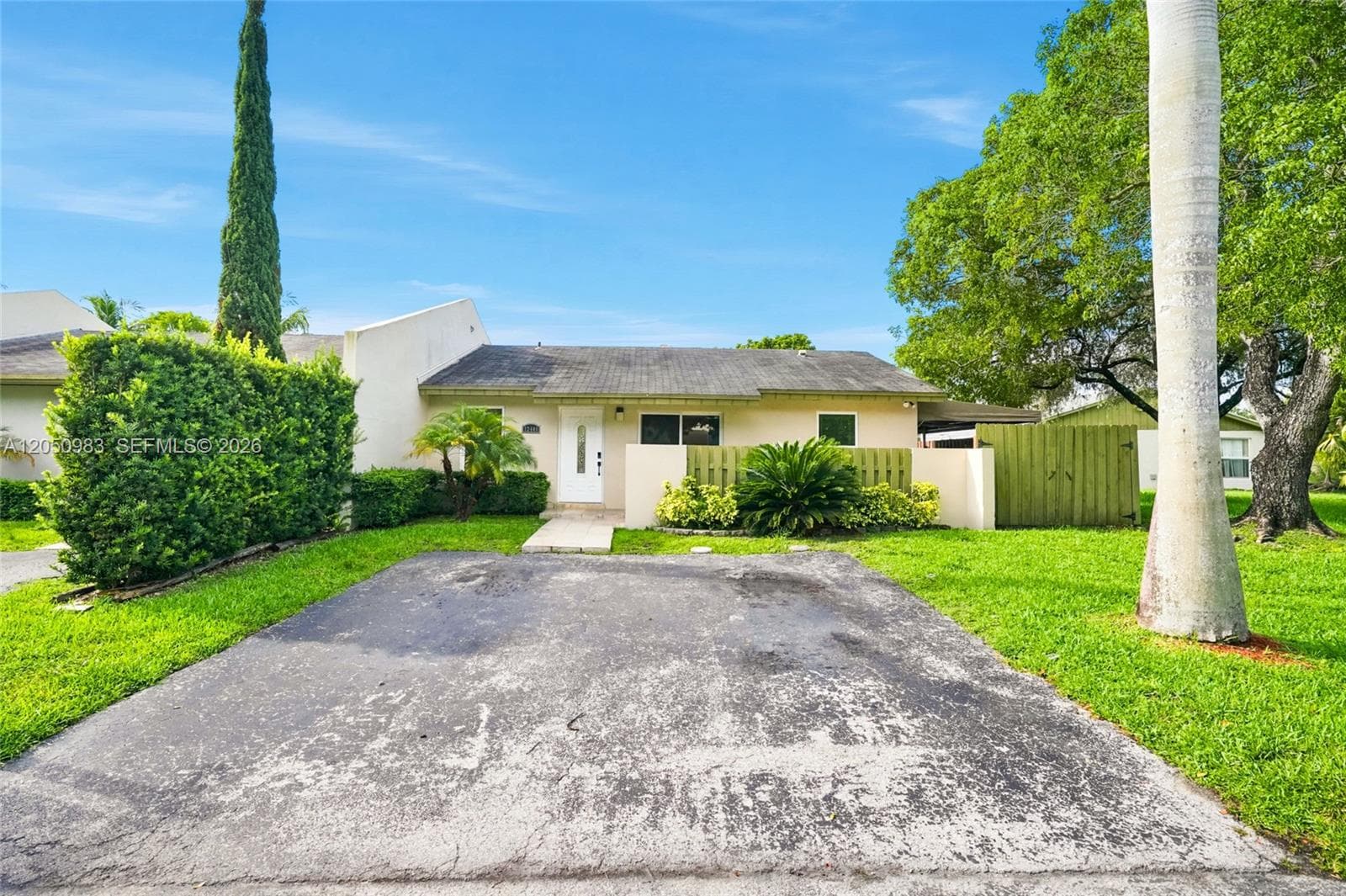 Townhouse at 12446 SW 115th Ter, Miami FL 33186