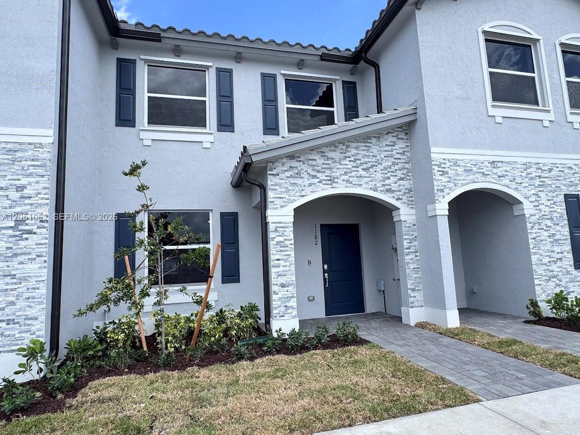 Villa at 1182 SE Palm Ter, Homestead FL 33034