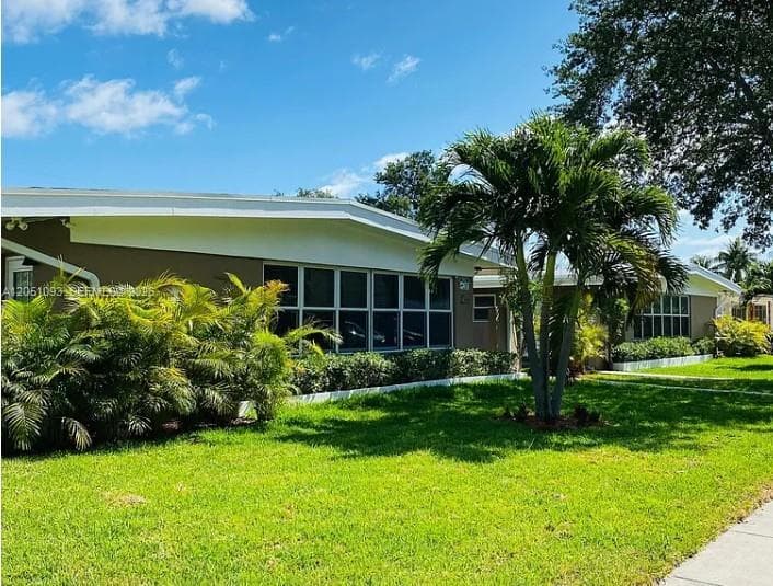 Multi Family at 2001 NE 167th St # 1, North Miami Beach FL 33162
