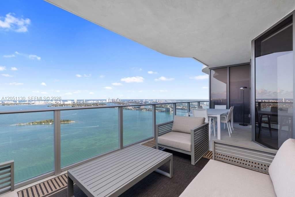Condominium at 700 NE 24 # 2203, Miami FL 33137
