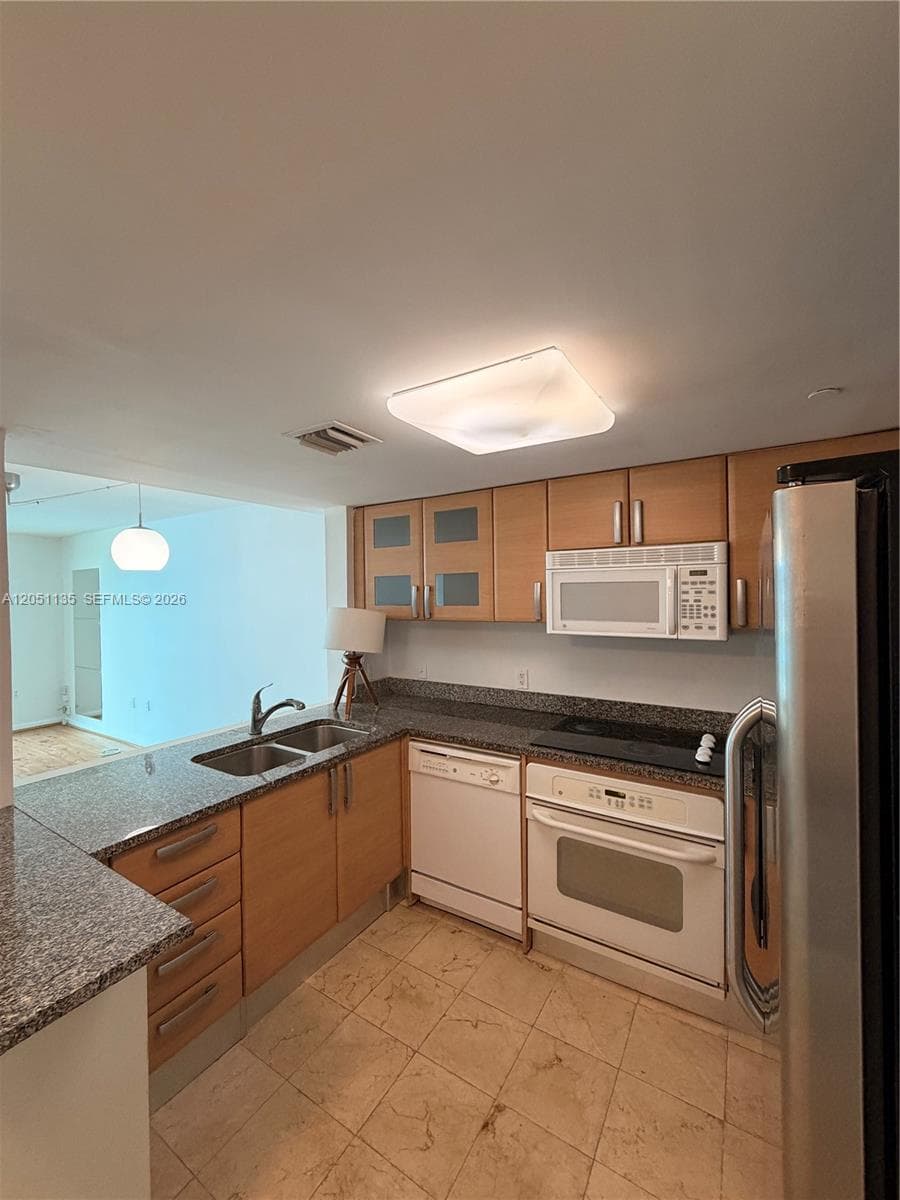 Condominium at 2101 Brickell Ave # 502, Miami FL 33129
