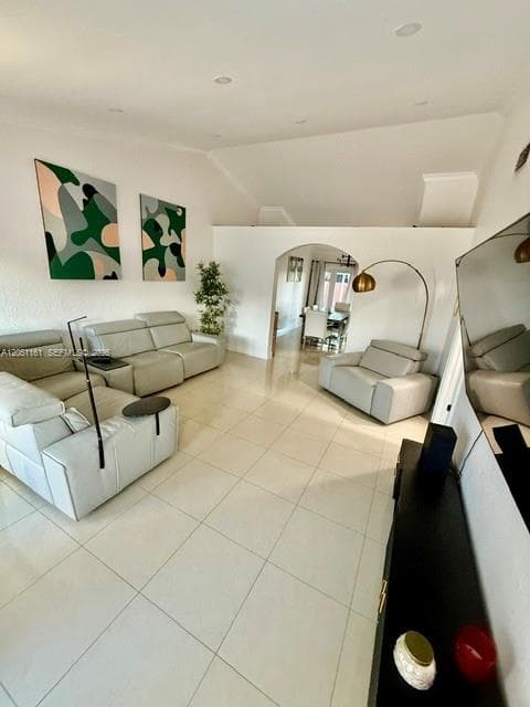 Single Family Residence at 10350 SW 208th Ter, Cutler Bay FL 33189