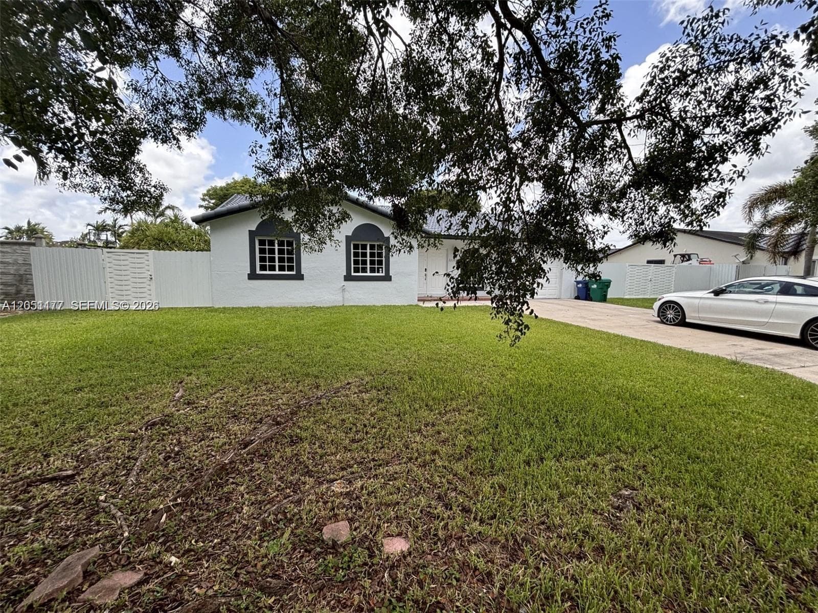 Single Family Residence at 22262 SW 127th Pl, Miami FL 33170