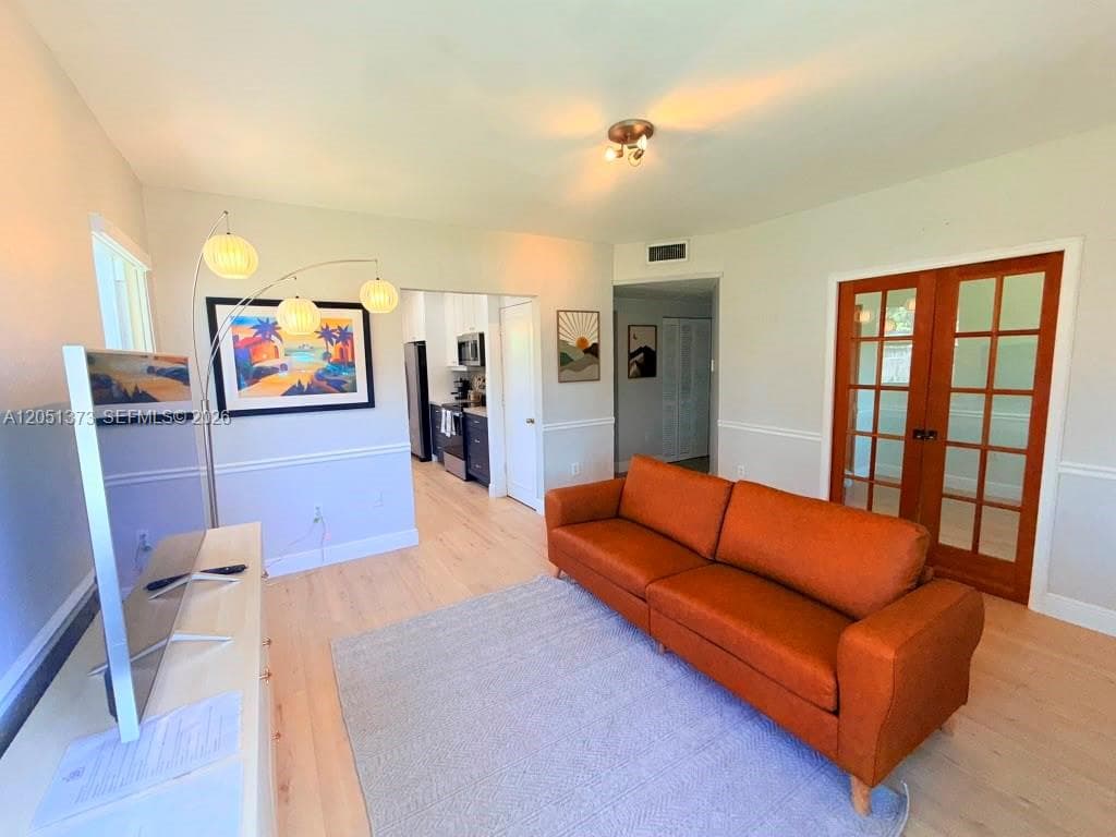 Single Family Residence at 201 Flagler Dr # 201, Miami Springs FL 33166