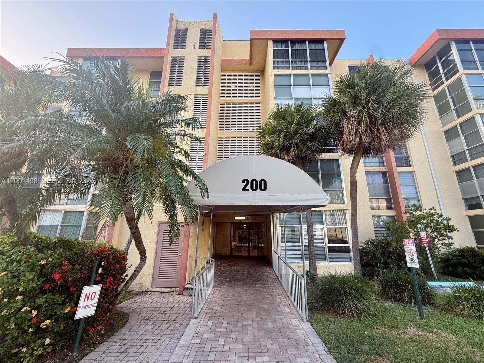 Condominium at 200 172nd St # 416, Sunny Isles Beach FL 33160