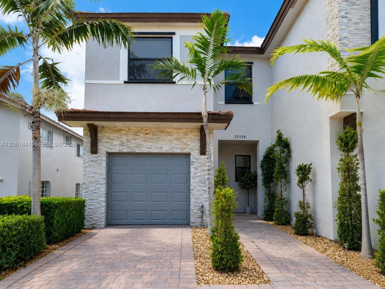 Townhouse at 25328 SW 108th Ct, Homestead FL 33032