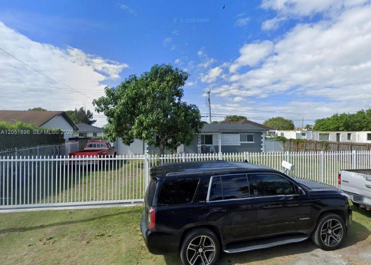 Single Family Residence at 21670 SW 111th Ave, Miami FL 33170