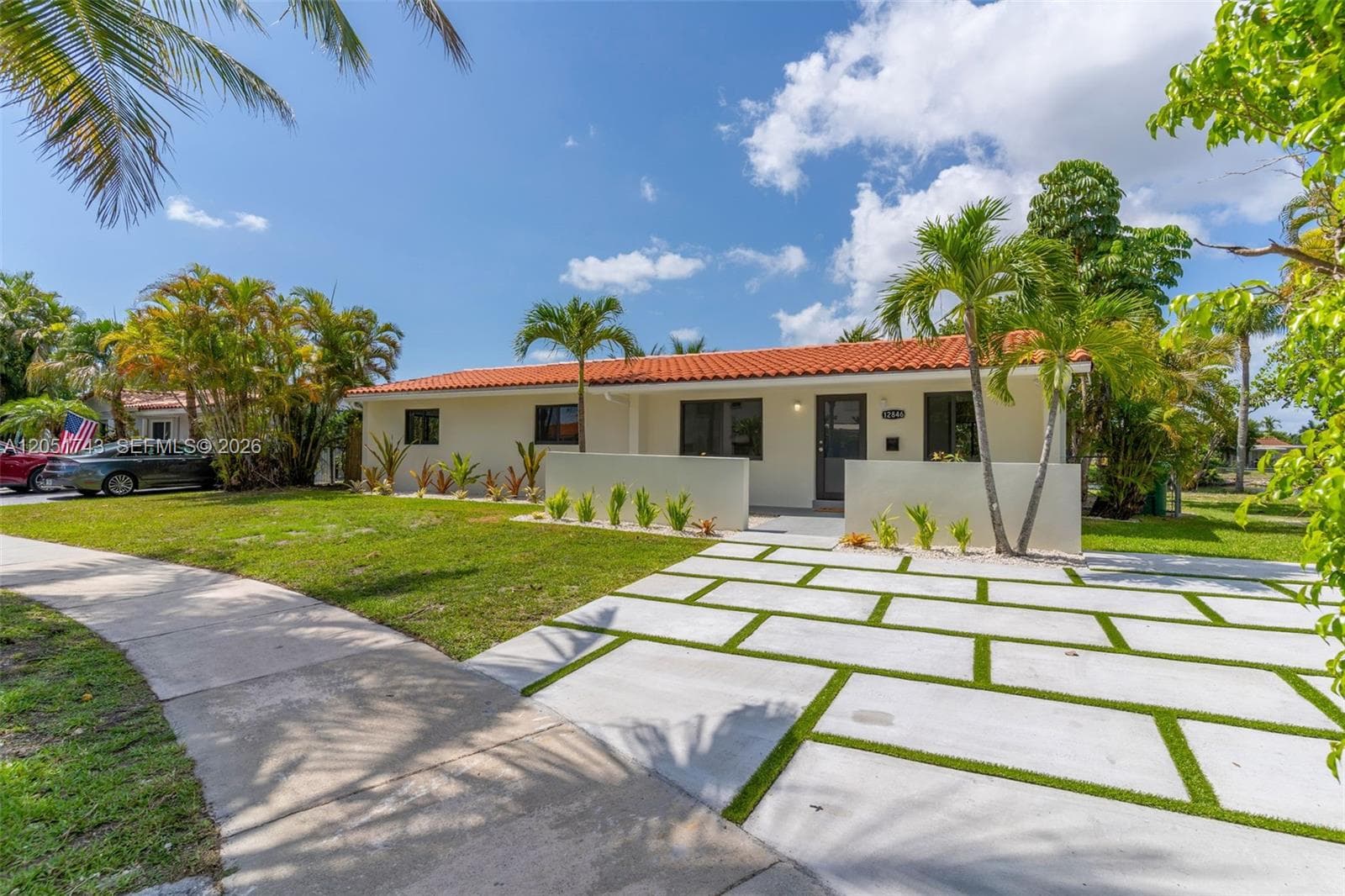 Single Family Residence at 12846 SW 49th Ter, Miami FL 33175