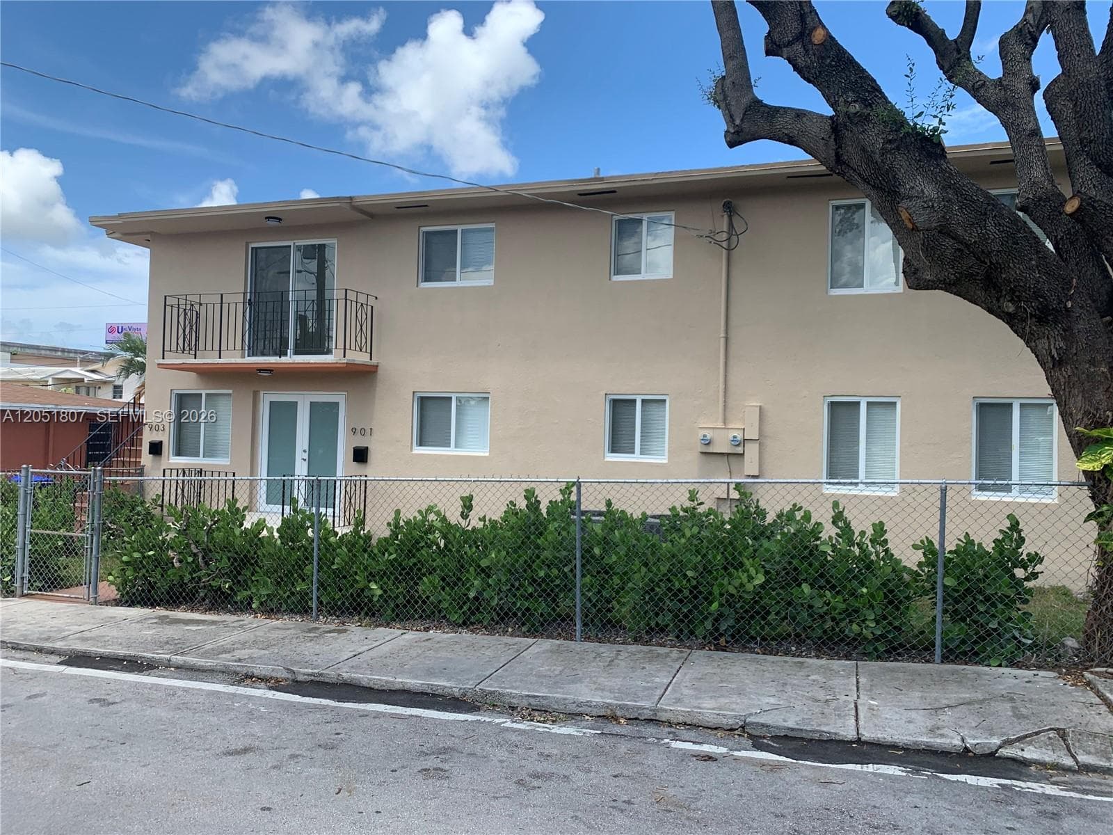 Townhouse at 901 NW 22nd Ct # 0, Miami FL 33125