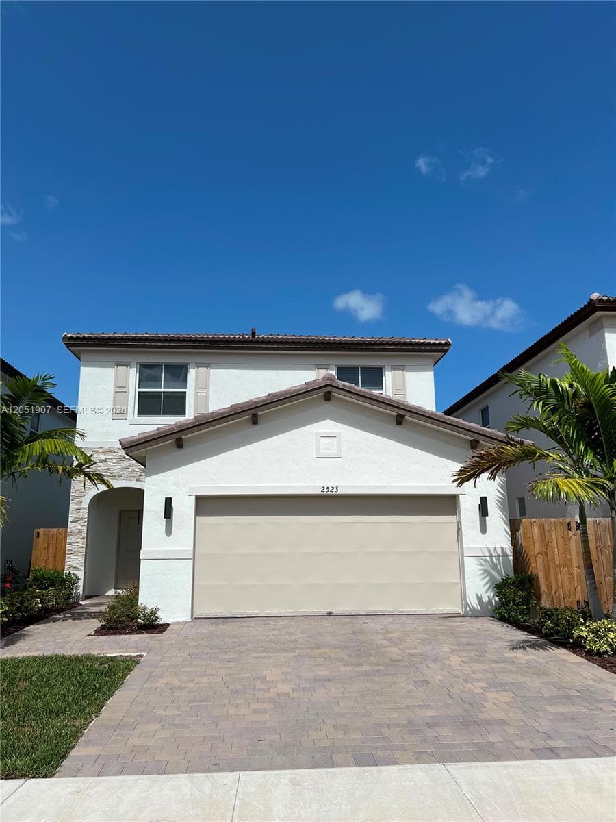 Single Family Residence at 2523 SE 26th Ter, Homestead FL 33035