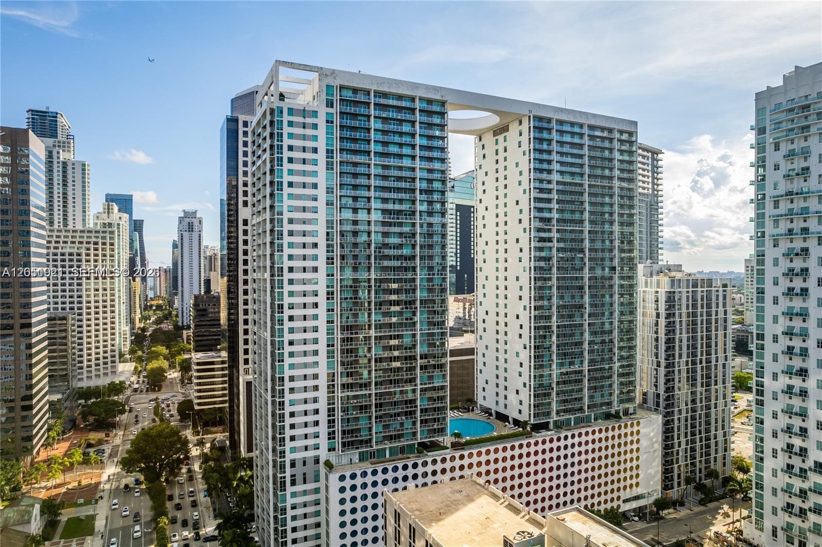 Condominium at 55 SE 6th St # 2001, Miami FL 33131