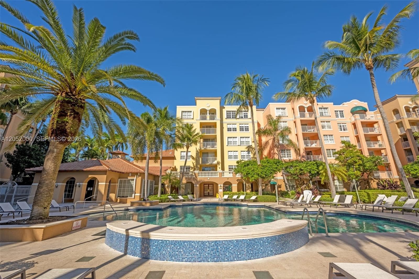 Condominium at 19999 E Country Club Dr # 1406, Aventura FL 33180