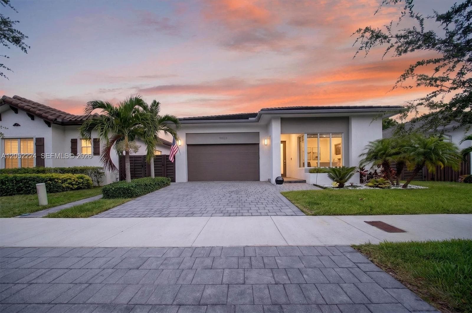 Single Family Residence at 15226 SW 176th Ln, Miami FL 33187