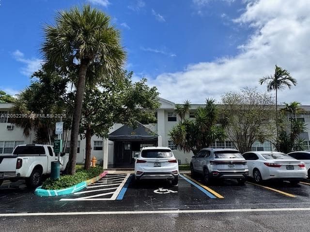 Apartment at 7925 West Dr # 12, North Bay Village FL 33141