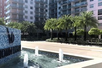 Condominium at 7661 NW 107th Ave # 609, Doral FL 33178