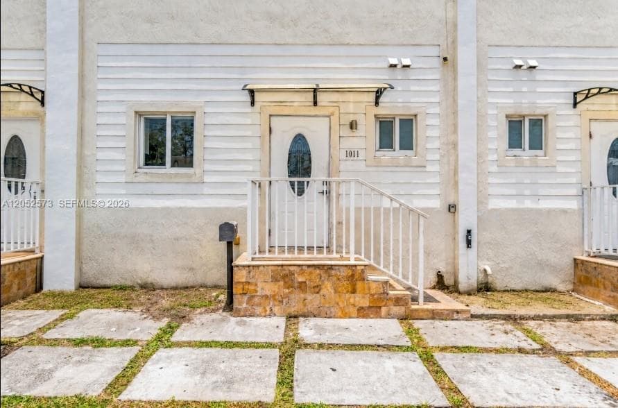 Multi Family at 1011 Sw SW 7th St Miami Fl # 2, Miami FL 33130
