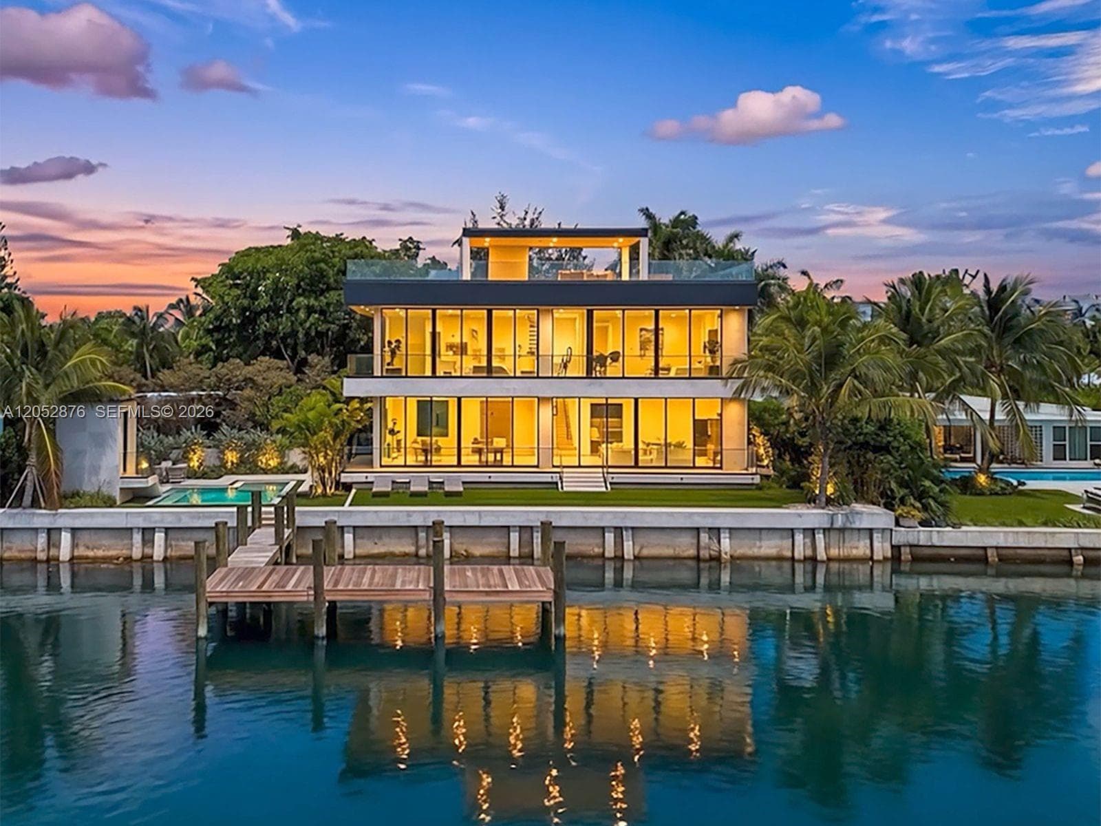 Single Family Residence at 1141 N Biscayne Point Rd, Miami Beach FL 33141