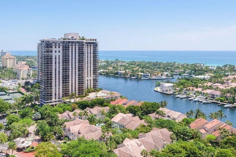 Condominium at 19400 Turnberry Way, Aventura FL 33180