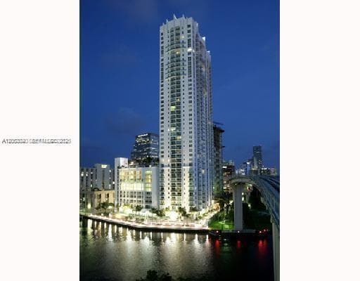 Condominium at 41 SE 5th St # 402, Miami FL 33131