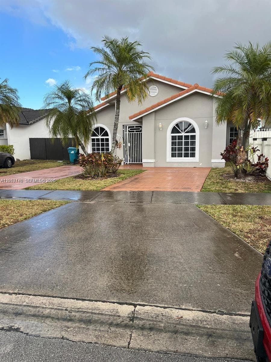 Single Family Residence at 4911 SW 142nd Pl, Miami FL 33175