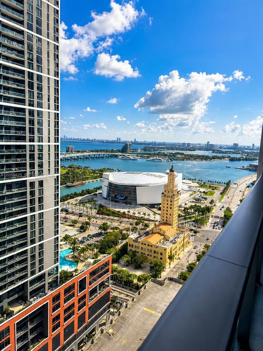 Condominium at 121 NE 5th St # 3411, Miami FL 33132