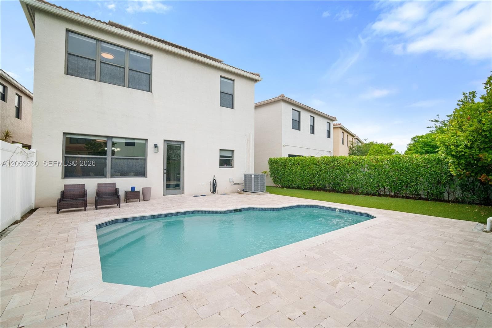 Single Family Residence at 918 NE 191st St, Miami FL 33179